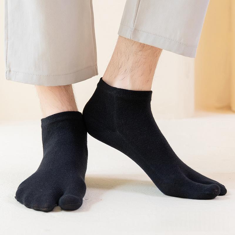 Breathable Sweat-absorbent Solid-color Casual Sports Two-finger Socks
