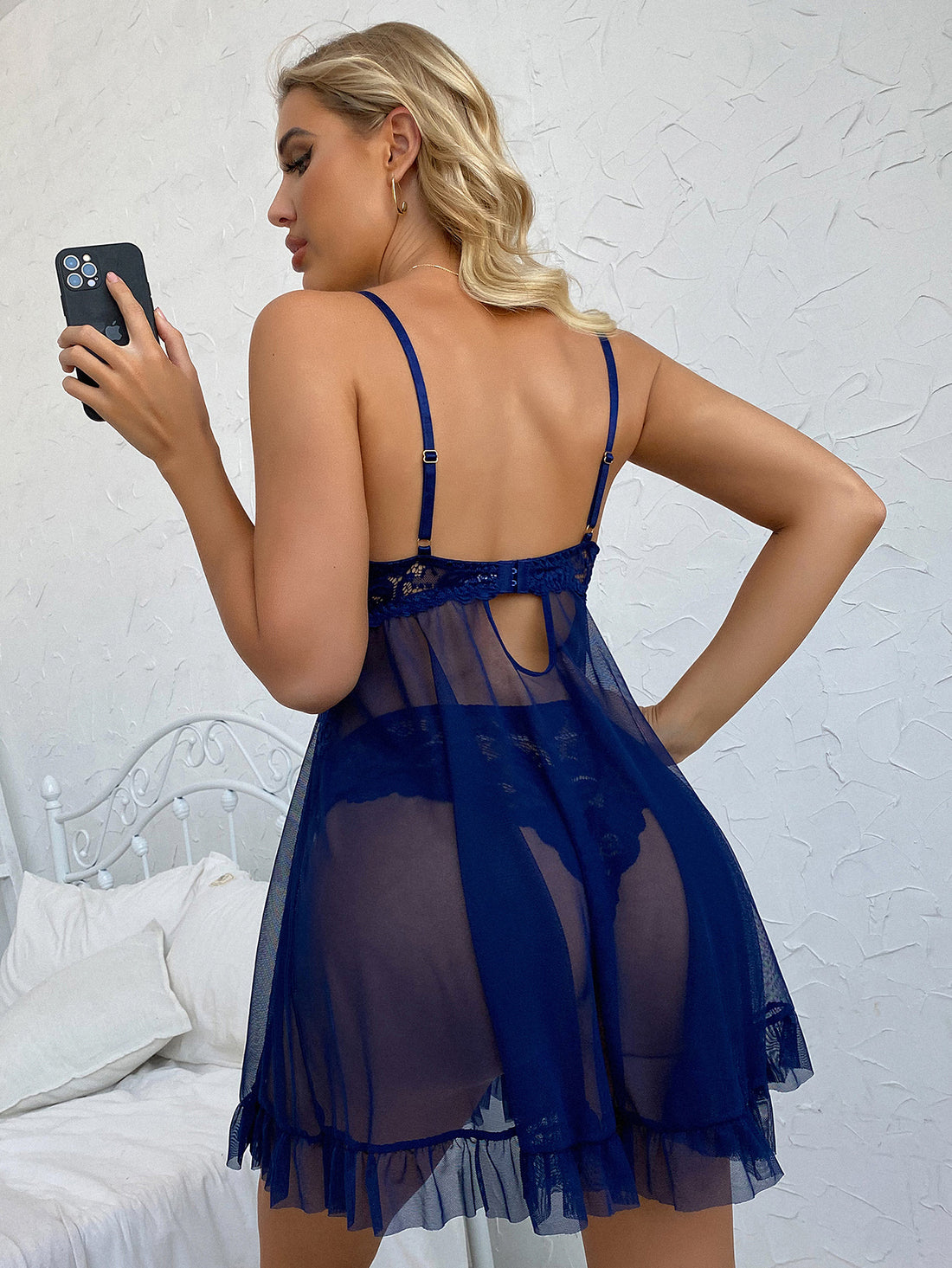 طقم بيجامة دانتيل بتنورة بحمالات على الطراز الأوروبي والأمريكي