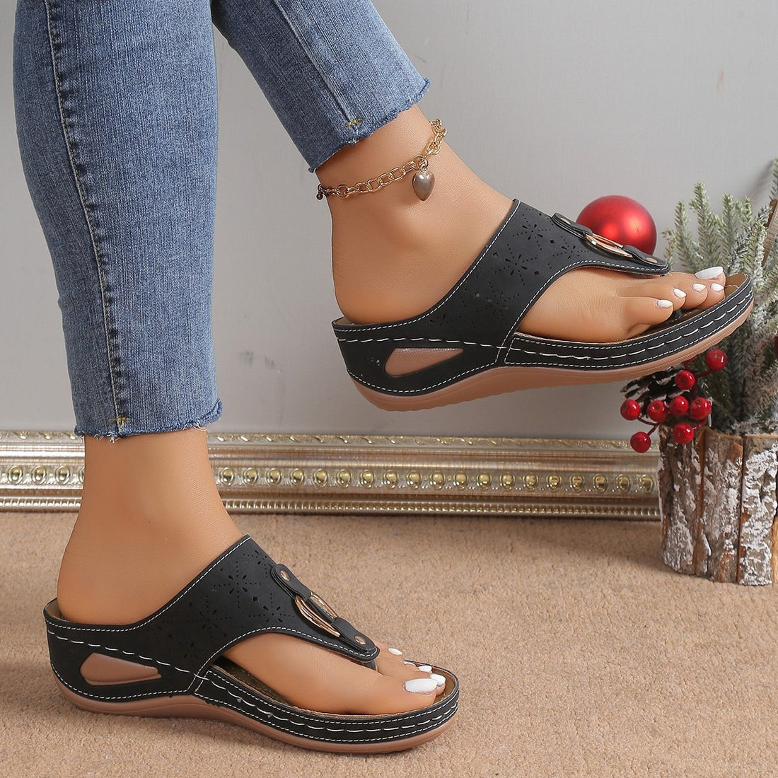 Womens Wedge Sandals Casual And Fashionable